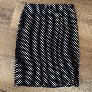 Philosophy Sz 6 black and white polka dot pencil skirt
